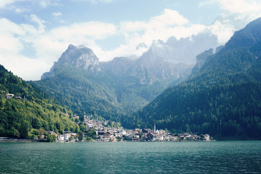 Alleghe, in color